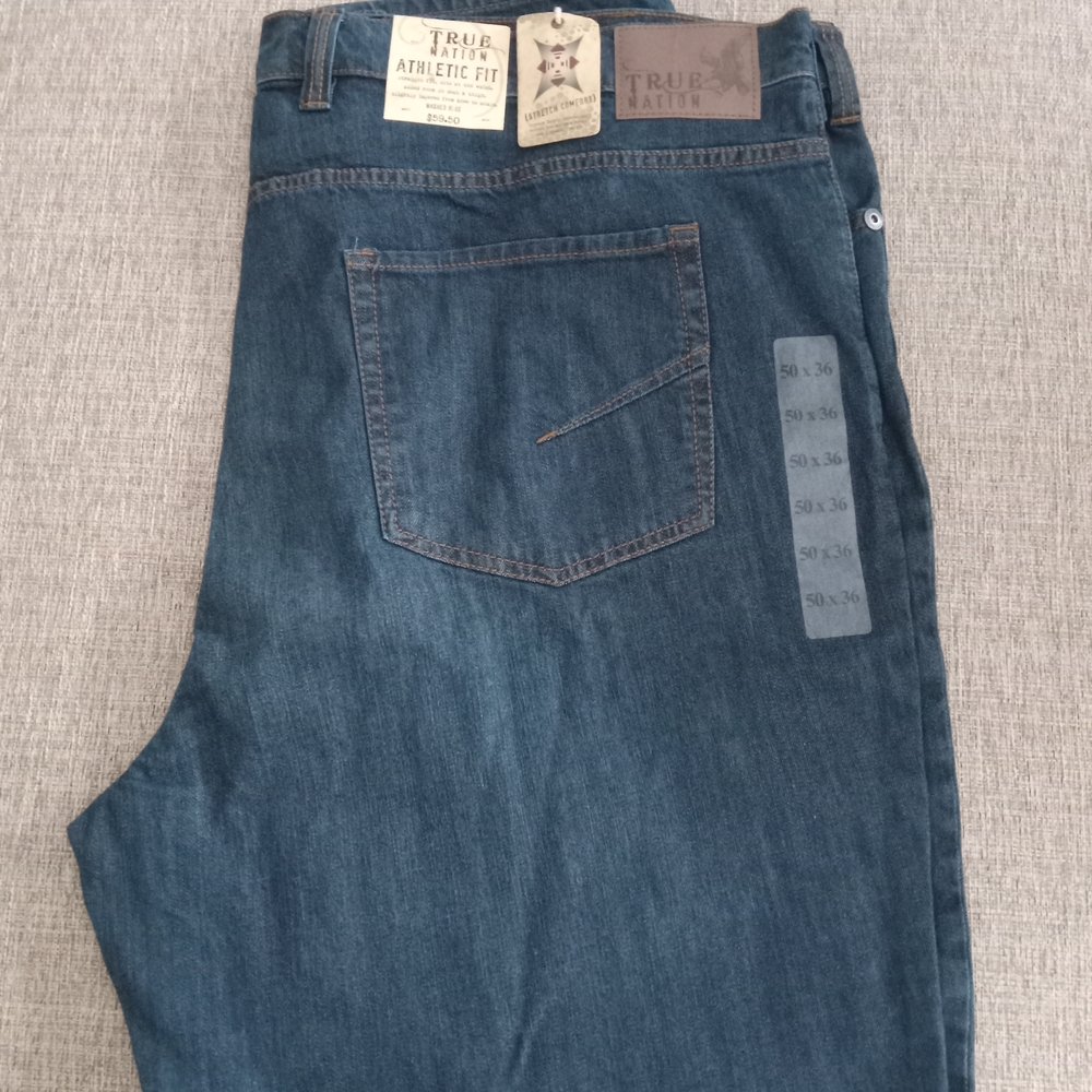 Blue Relaxed Fit Jeans with Classic Wash